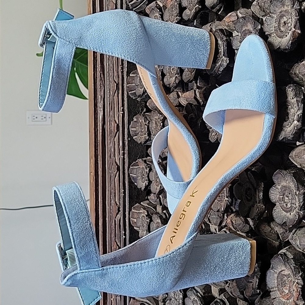 Allegra K Women's Strappy Chunky Heel Sandals Sky Blue, size 7, new